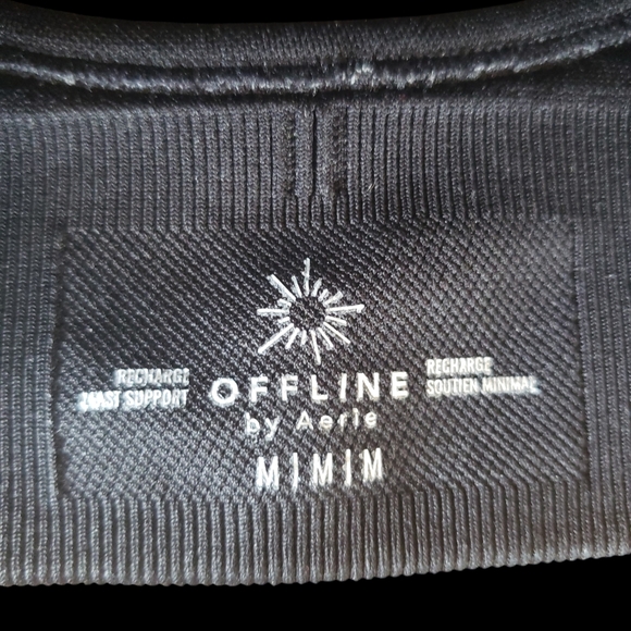 Offline by Aerie NWT Sports Bra Medium Black Retail $34.95 - Picture 7 of 8